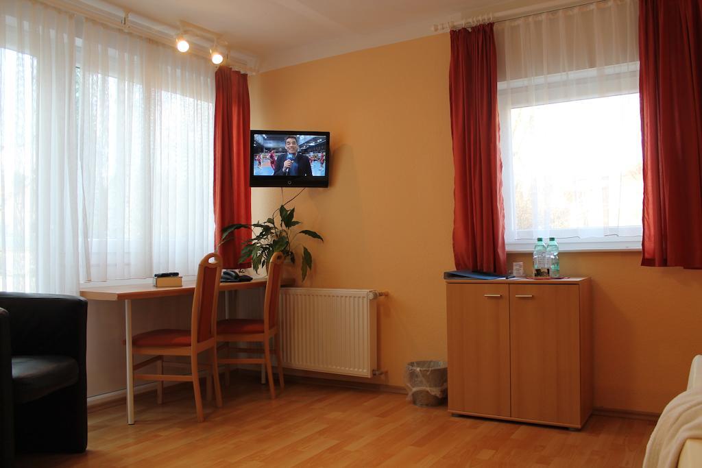 Hotel Brigitte Bad Krozingen Quarto foto